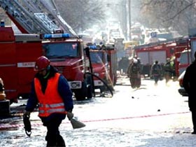 Тушение пожара в издательстве "Пресса". Фото Ленты.Ru (c)