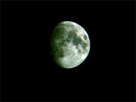 Луна. Фото: foto.kzmz.ru (с)