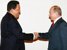 Уго Чавес и Владимир Путин. Фото с сайта yahoo.com