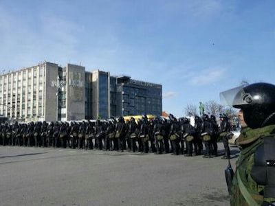 ОМОН на антикоррупционном митинге в Москве. Фото: Каспаров.Ru