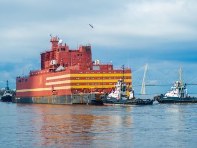 Плавучая АЭС "Академик Ломоносов". Фото: Korabel.ru